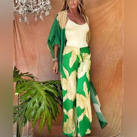 Floral Pattern Loose Fit Two Pieces Set. - Picture 4 of 5